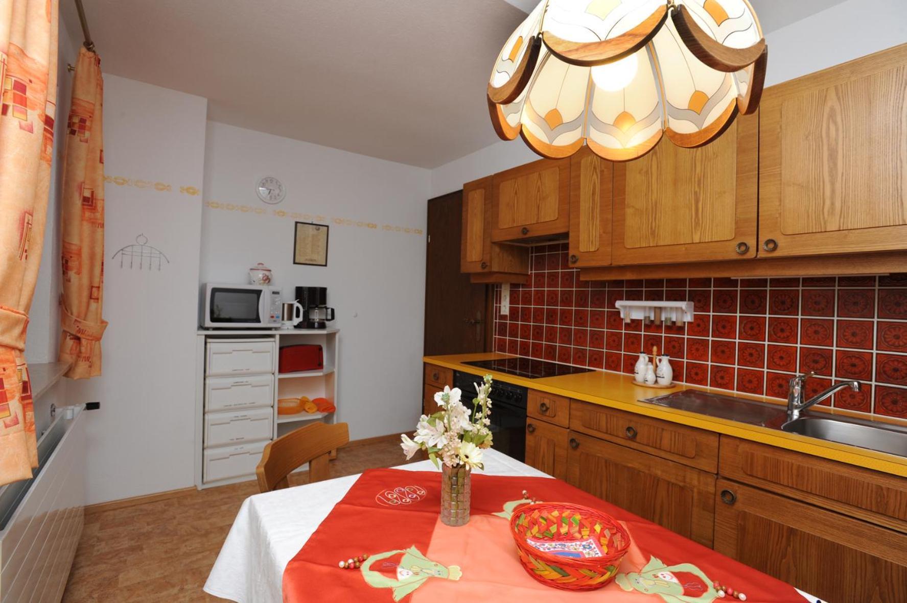 Haus Moosbrugger Hotel Reutte Ngoại thất bức ảnh
